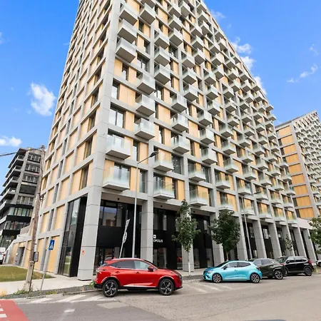Metropolis - Downtown Studio With Balcony&Parking *