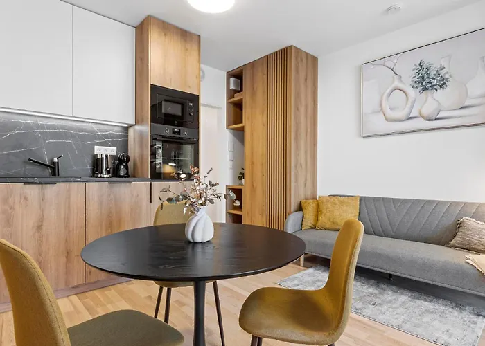 Modern Stylish With Castle View *